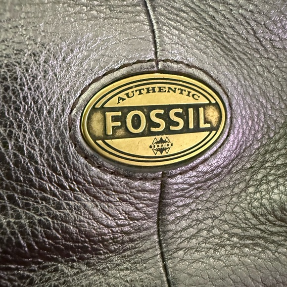 Fossil Authentic Brown Leather Accessory - Picture 1 of 3